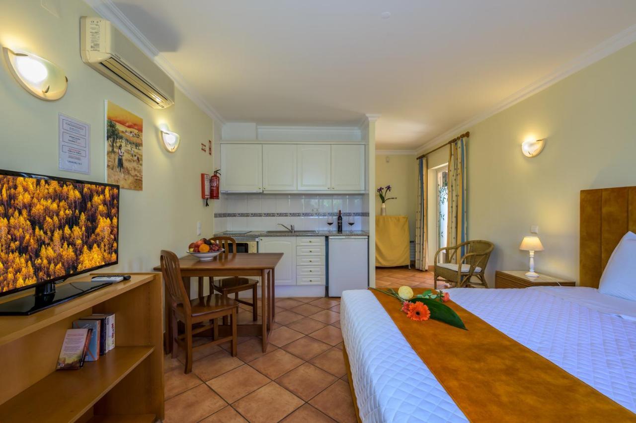 Canavial I & II Apartamentos Лагуш Экстерьер фото